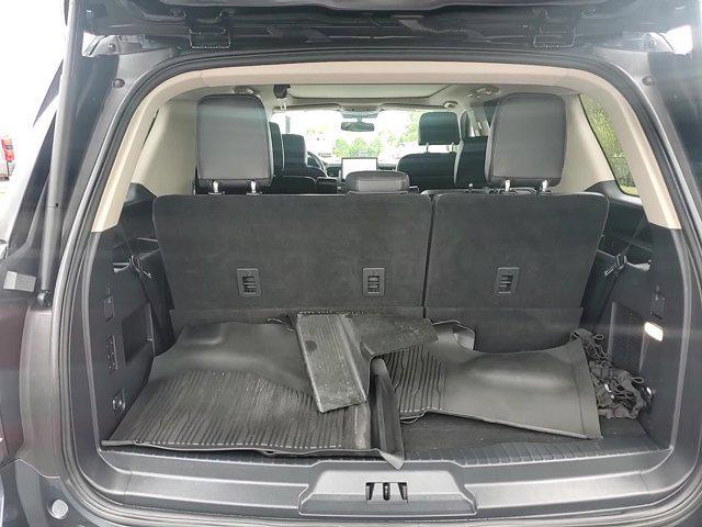 2022 ford expedition xlt