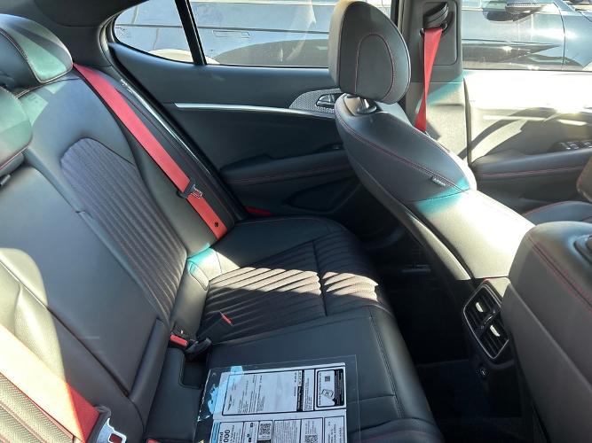 new 2023 genesis g70 2.0t