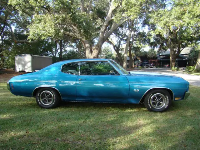 1970 chevrolet chevelle ss396/402 4 speed w/ac bucket seats