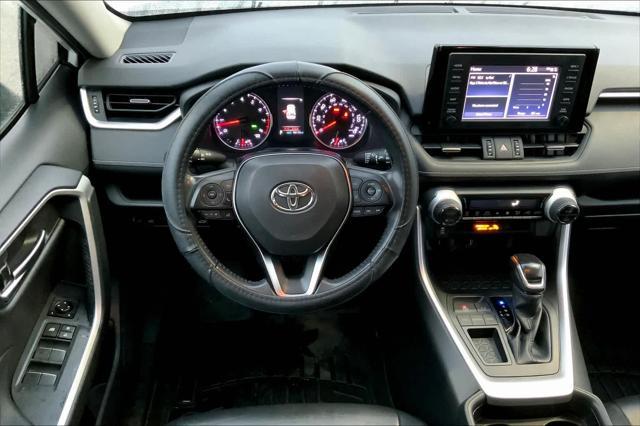 2019 toyota rav4 xle