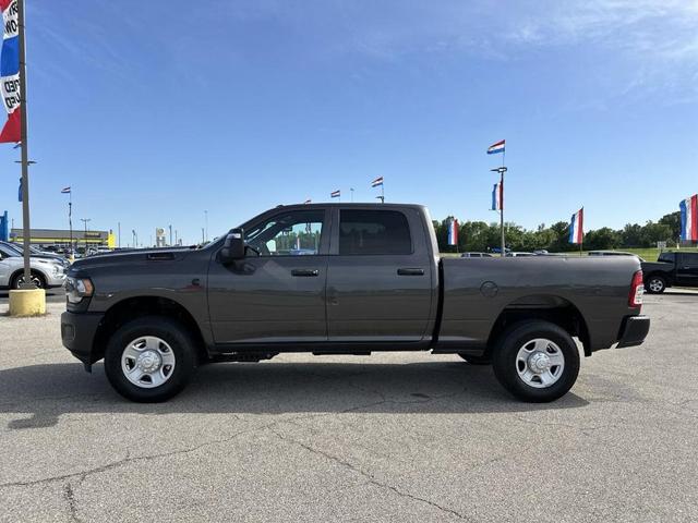 2023 ram 3500 tradesman crew cab 4x4 6'4' box