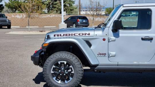 2024 Jeep Gladiator