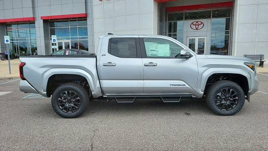 new 2024 toyota tacoma sr5 double cab 5' bed 4wd automatic