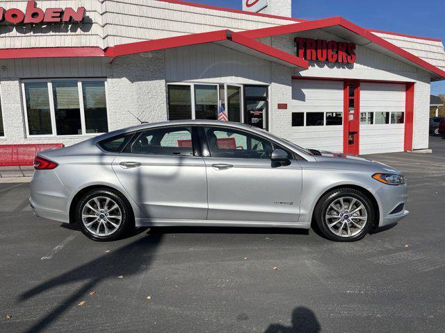 2017 ford fusion hybrid se