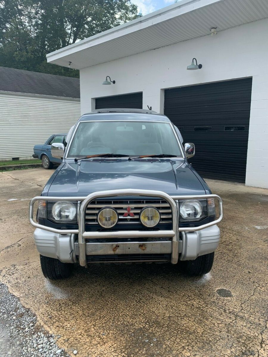 1991 mitsubishi pajero high roof - factory rhd - 4wd - turbo diesel