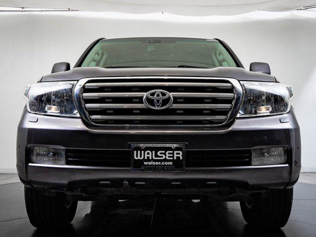 2010 toyota land cruiser base