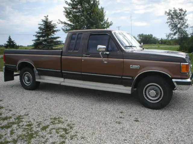 1989 ford f-250 xlt lariat extended cab pick up 2nd owner great condition
