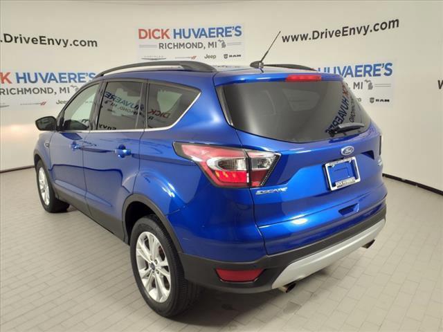 2017 ford escape se
