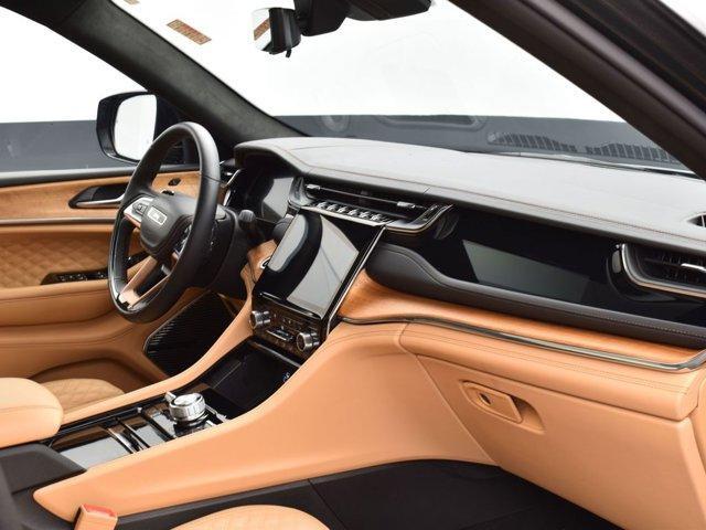 2023 jeep grand cherokee l summit