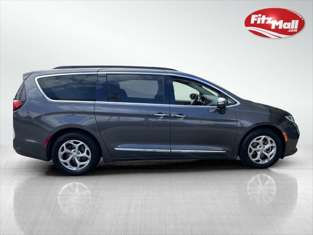 2022 chrysler pacifica limited