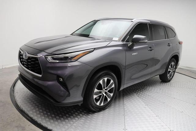 2021 toyota highlander hybrid xle