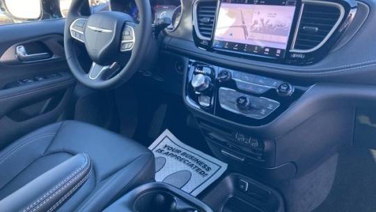 2025 Chrysler Pacifica