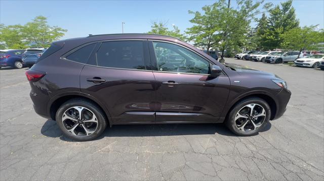2023 ford escape st-line elite