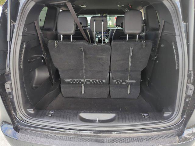 2022 chrysler pacifica touring l