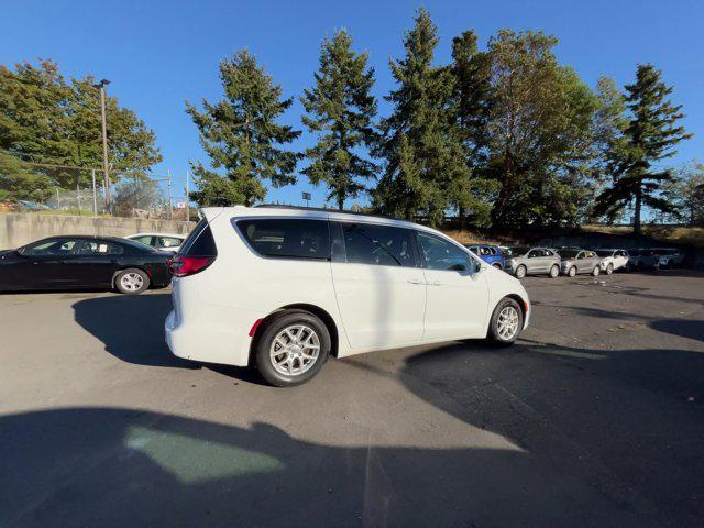 2022 chrysler pacifica touring l