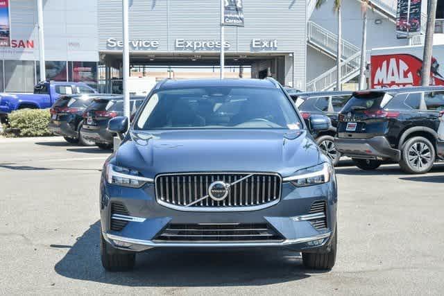 2023 volvo xc60 b5 plus bright theme