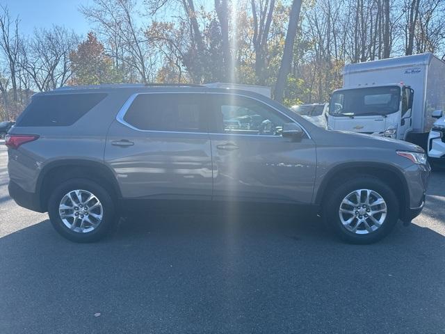 2018 chevrolet traverse lt cloth