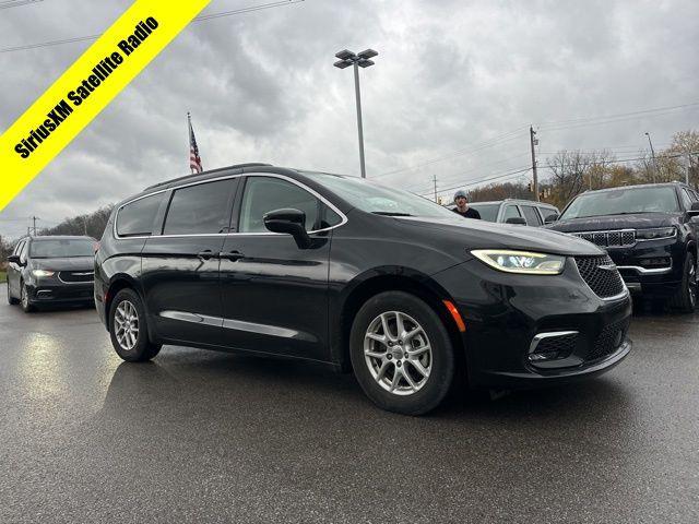 2022 chrysler pacifica touring l