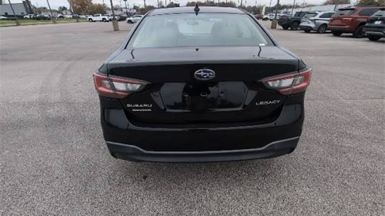 2020 subaru legacy base