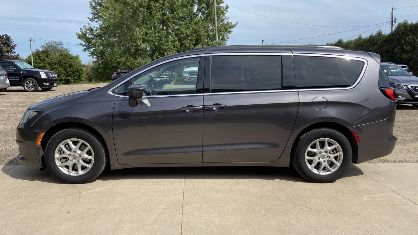 2021 chrysler voyager lxi