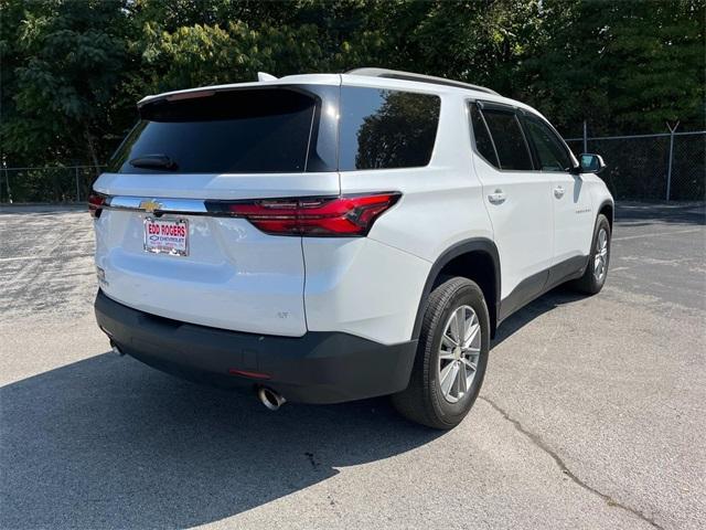 2022 chevrolet traverse lt cloth