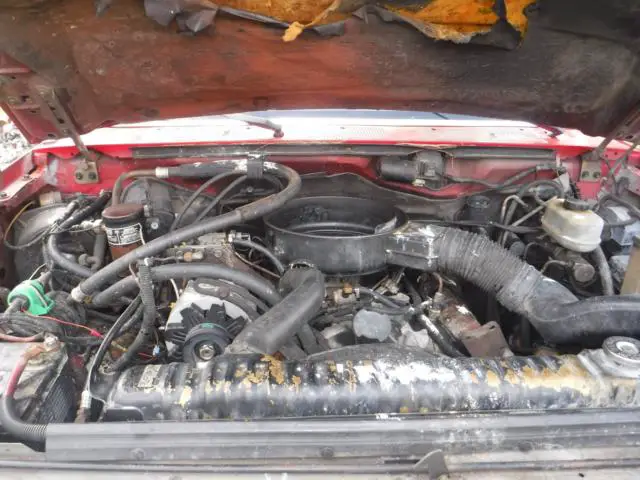 1992 ford f-450 rollback,17' steel bed,5 speed transmission,7.3 diesel is fried