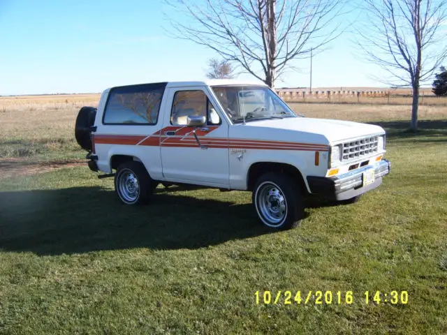 1984 ford bronco ii xlt sport utility 2-door 2.8l