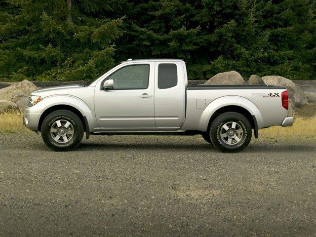 2021 nissan frontier sv