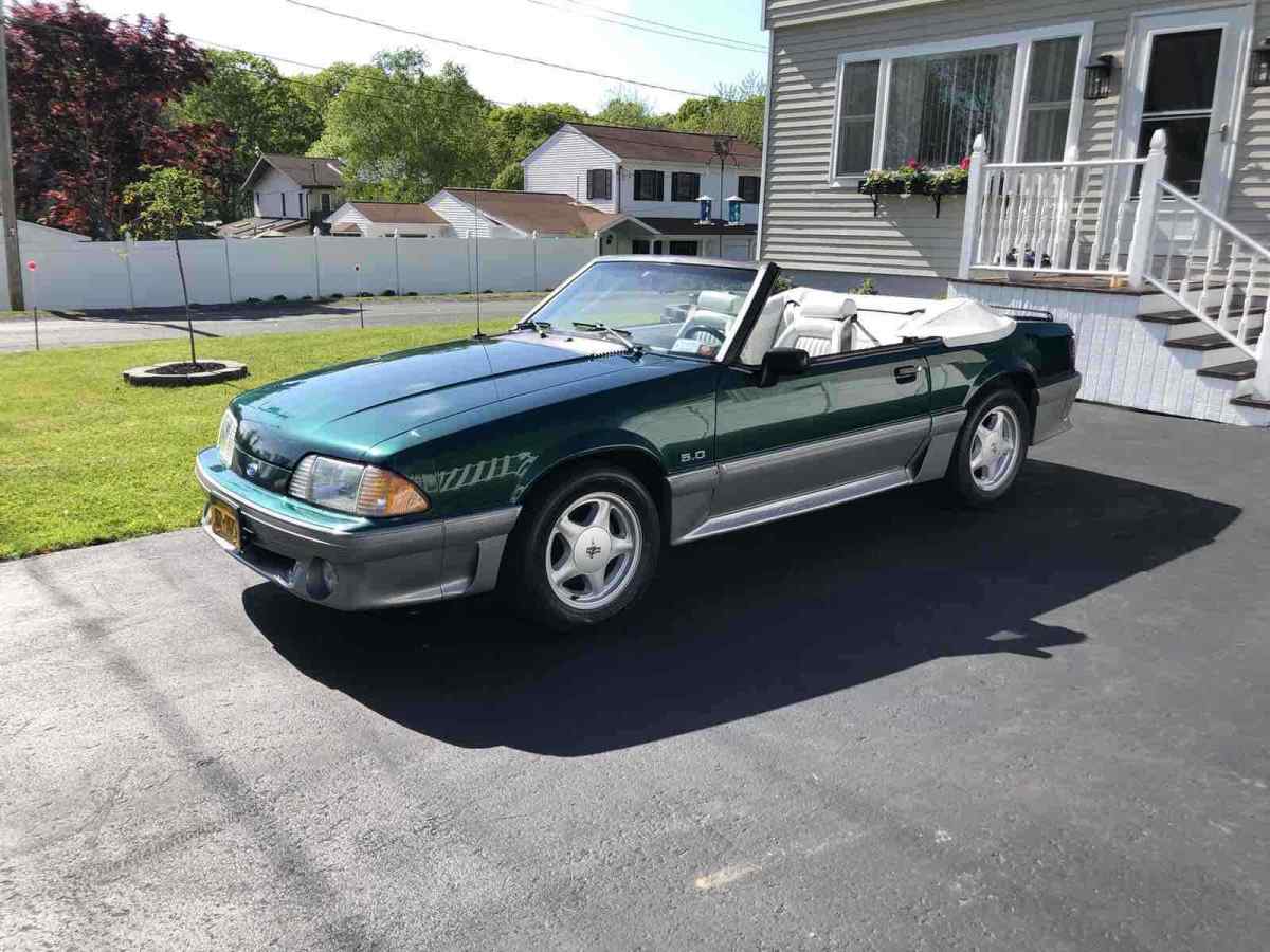 1992 ford mustang convertible green rwd automatic gt