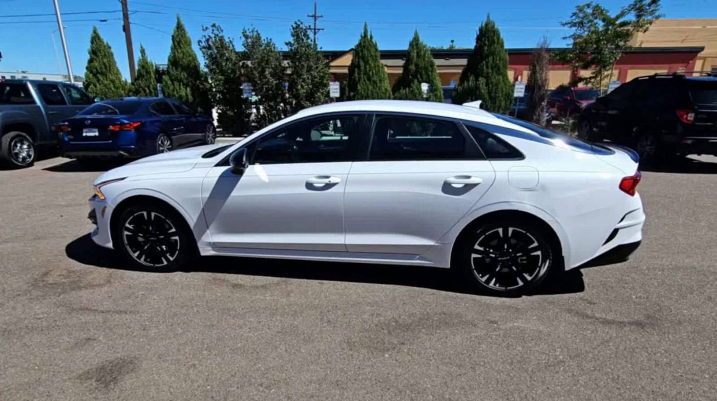 2024 kia k5 gt-line
