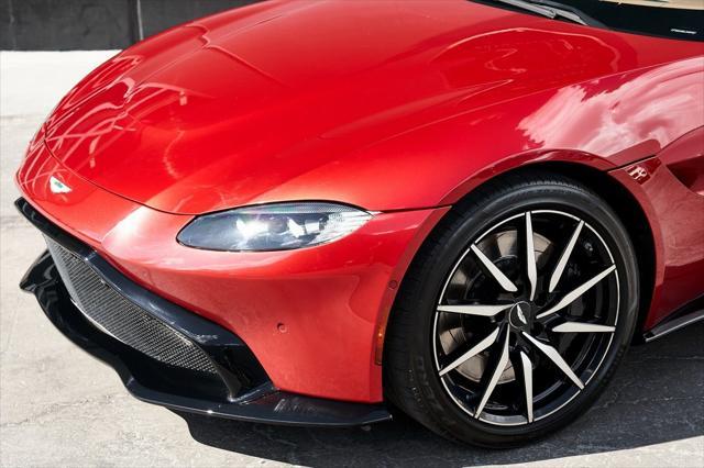 2020 aston martin vantage base