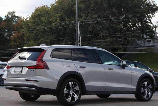 2024 volvo v60 cross country b5 plus