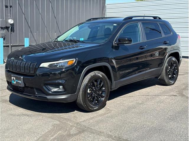 2023 jeep cherokee altitude