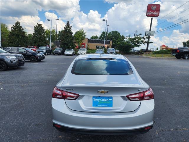 2022 chevrolet malibu lt