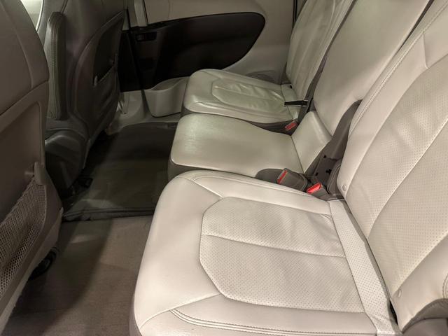 2018 chrysler pacifica touring-l
