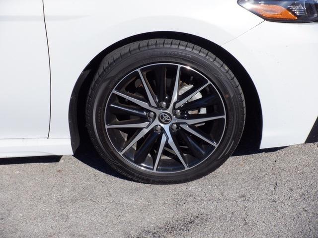 2022 toyota camry se