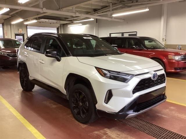 2022 toyota rav4 hybrid se