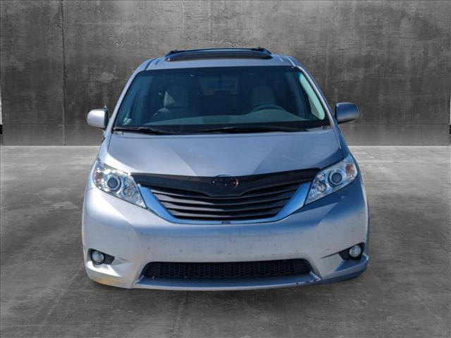 2012 toyota sienna xle
