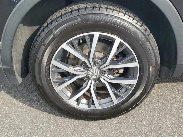 2018 volkswagen tiguan 2.0t se