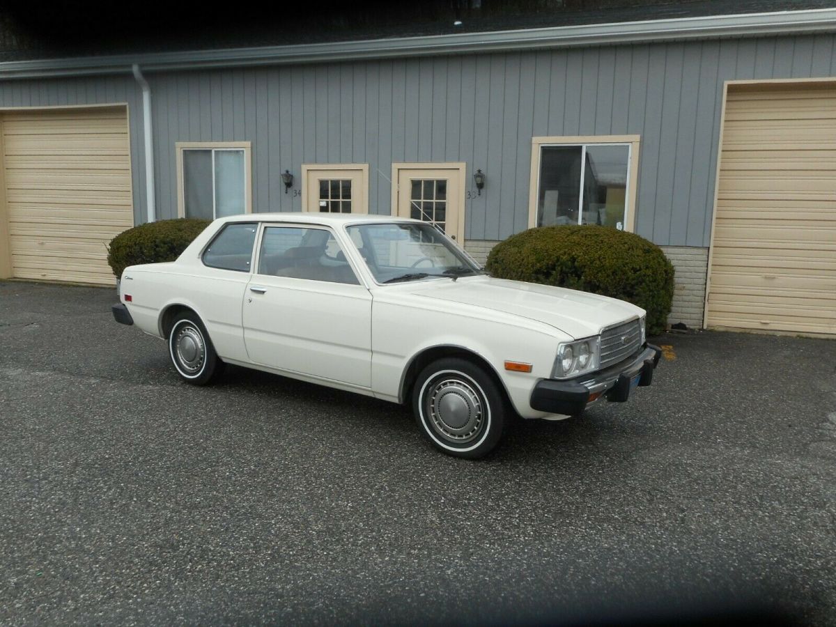 1978 toyota corona 2 door, solid california blue plate car all stock, no reserve