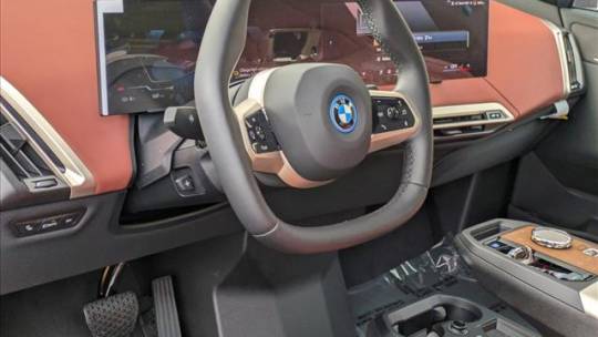 2025 BMW iX
