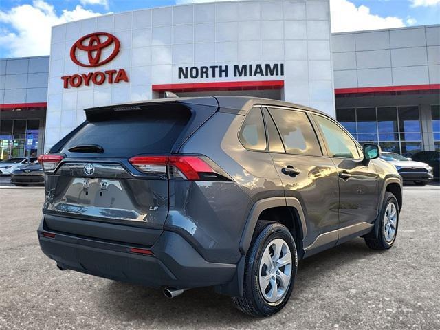 2024 toyota rav4 le