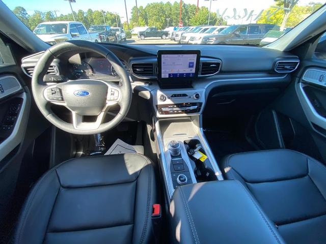 2024 ford explorer xlt