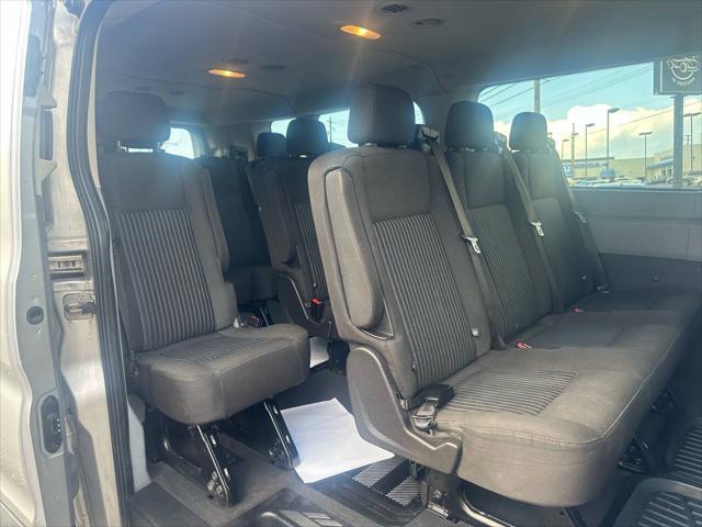 2017 ford transit-350 xlt