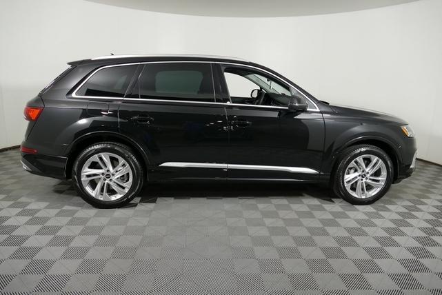 2024 audi q7 55 premium plus