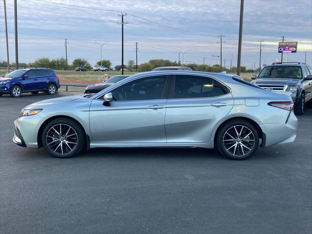 2023 toyota camry se