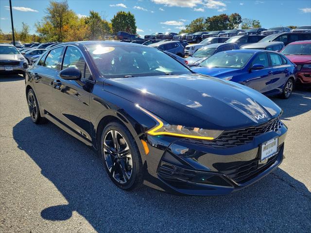 2022 kia k5 gt-line