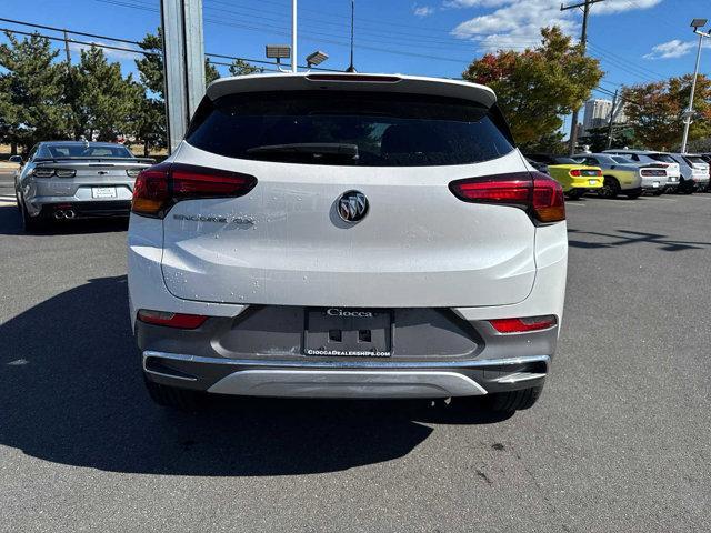 2022 buick encore gx essence