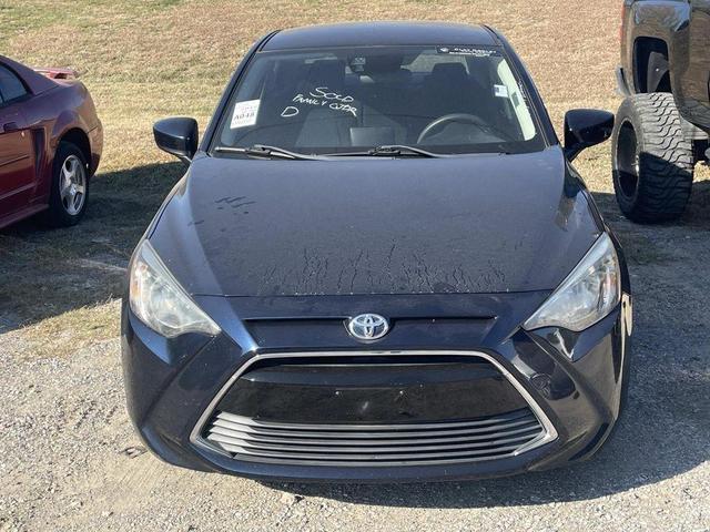 2017 toyota yaris ia base