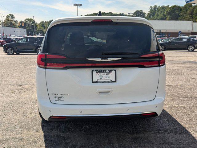 2023 chrysler pacifica touring l